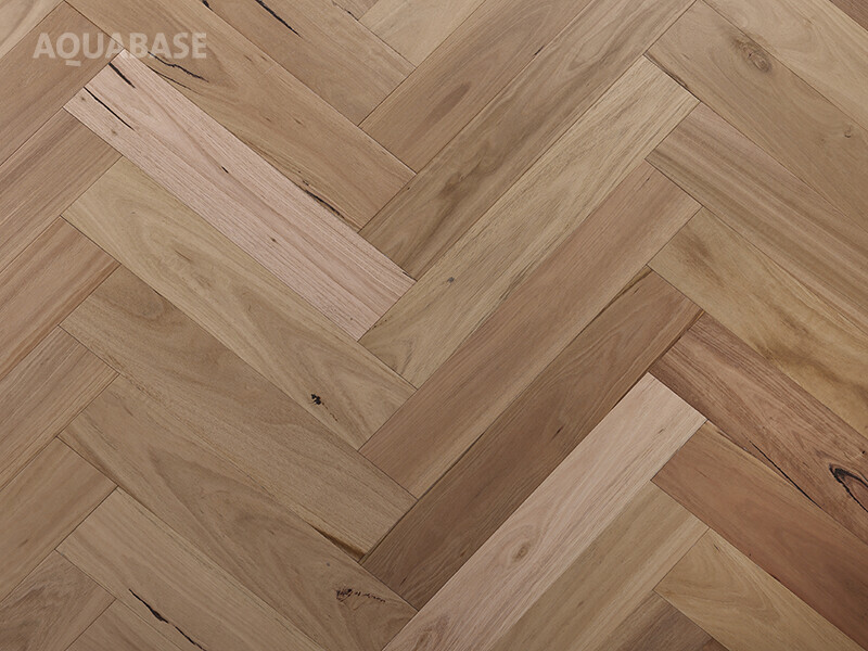 HERRINGBONE-BLACKBUTT