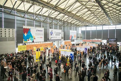 “The Great Dark Horse”-Waterproof Hardwood Flooring at DOMOTEX Asia/CHINAFLOOR 2018