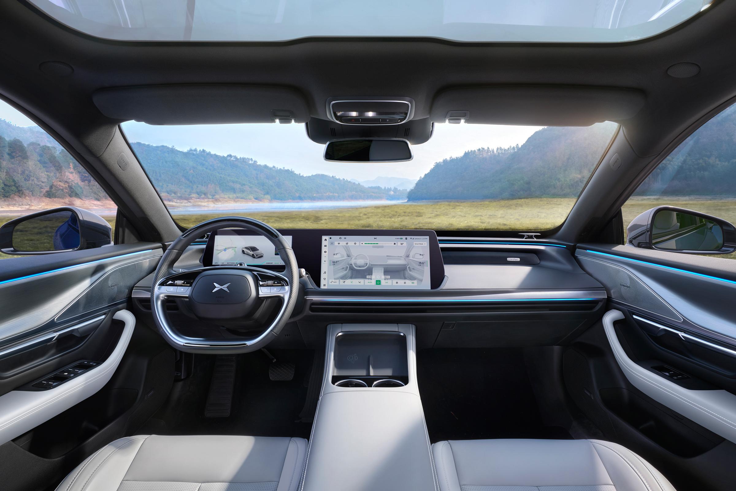 STOCK XPENG 2023 P7i max 702km pure electric car chinese electric car for adult