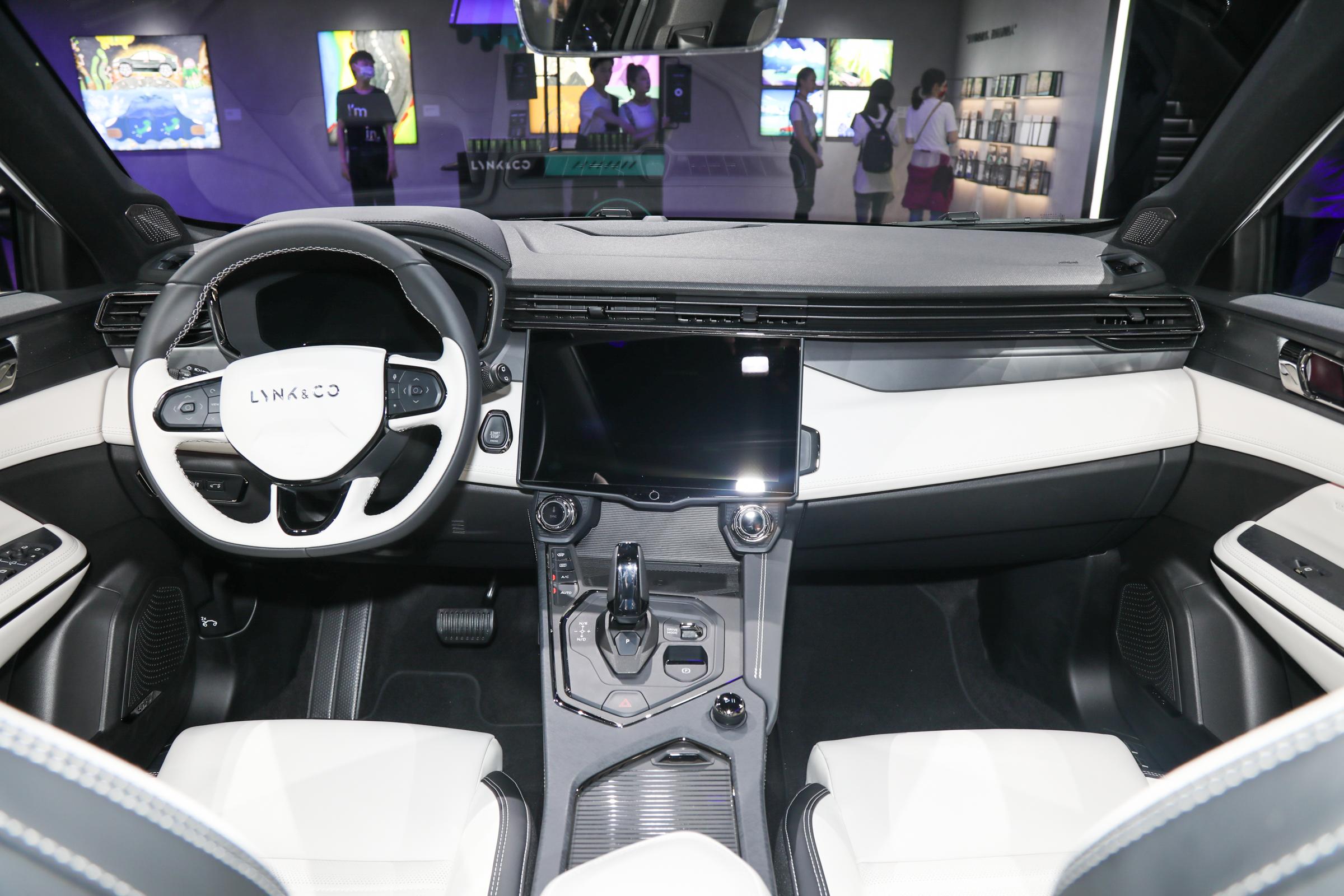 Auto Lynk&Co 01 Phev New Energy Vehicle High Speed New Energy Cae Electric Car Compact Suv New Car