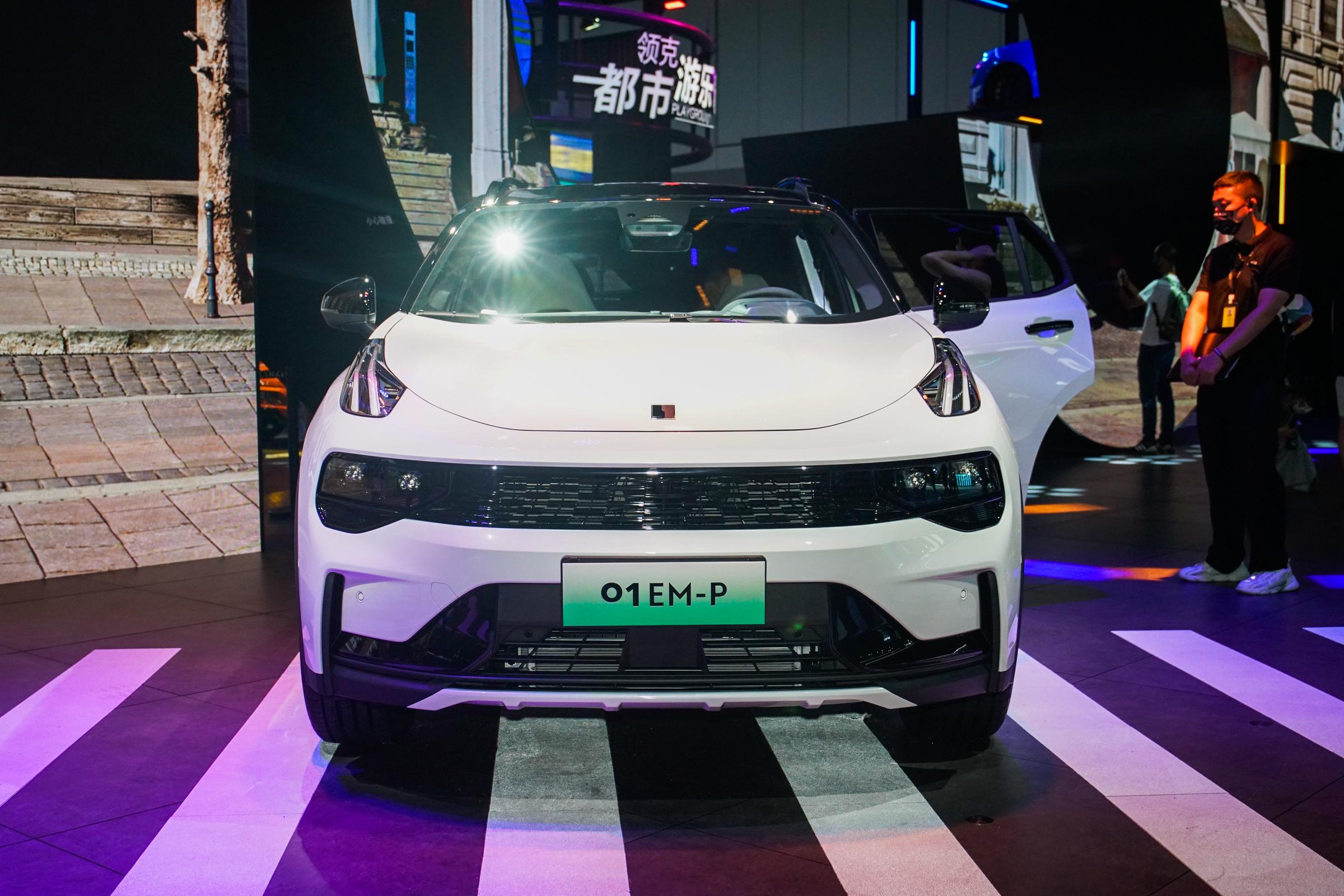 Auto Lynk&Co 01 Phev New Energy Vehicle High Speed New Energy Cae Electric Car Compact Suv New Car