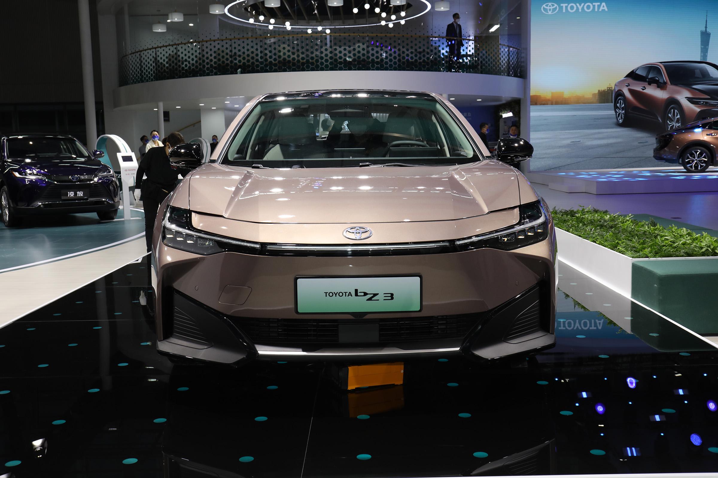 The Cheapest Electric Car Toyota Electric BZ3 2024 New Global Hot Selling Pure Electric Car Toyota Bz3 EV Vehicle