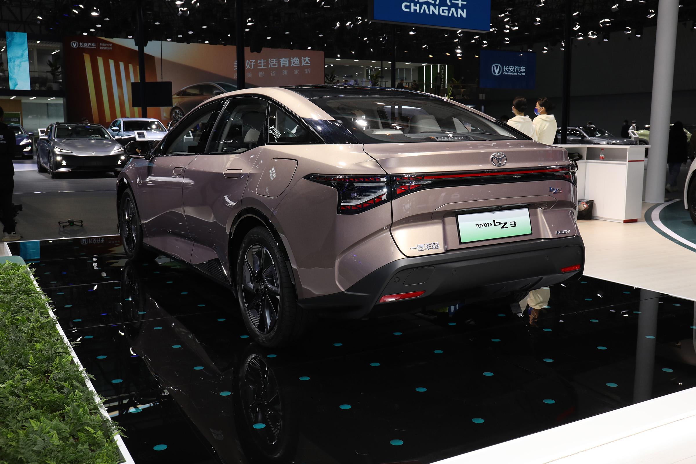 The Cheapest Electric Car Toyota Electric BZ3 2024 New Global Hot Selling Pure Electric Car Toyota Bz3 EV Vehicle