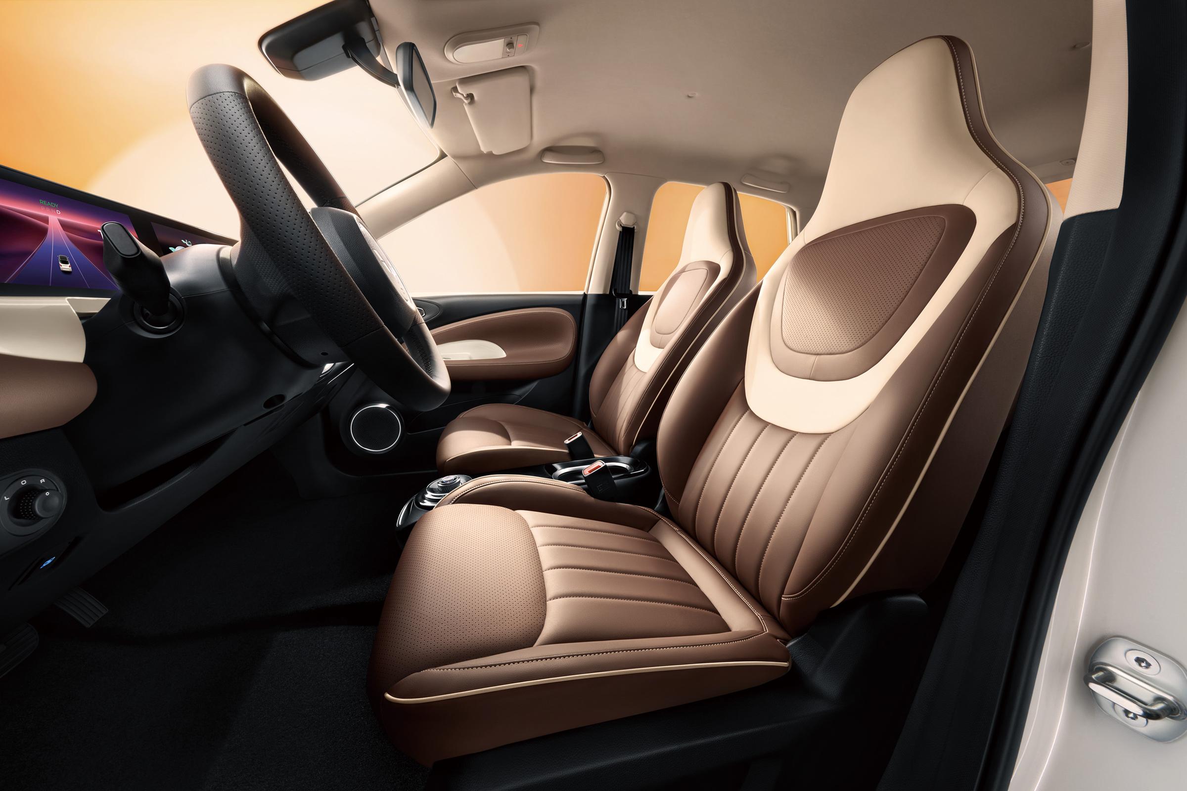 Wuling Bingo EV High Range Cost-Effective Convenient Charging Electric Vehicle