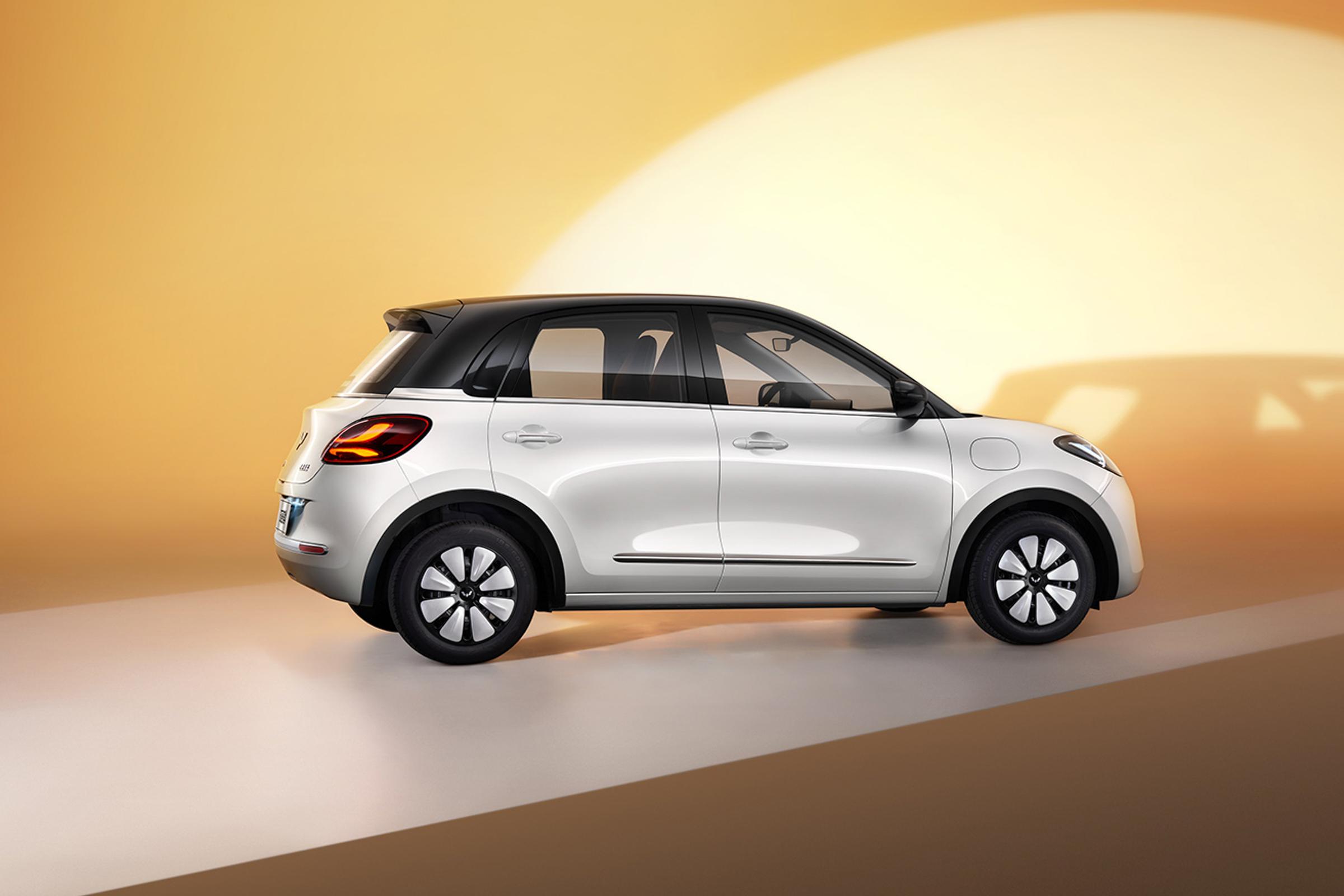 Wuling Bingo EV High Range Cost-Effective Convenient Charging Electric Vehicle