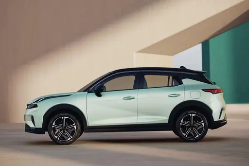 New energy car lynk&co 06 EM-P 126 PRO new energy fast speed luxury customized color electric vehicles