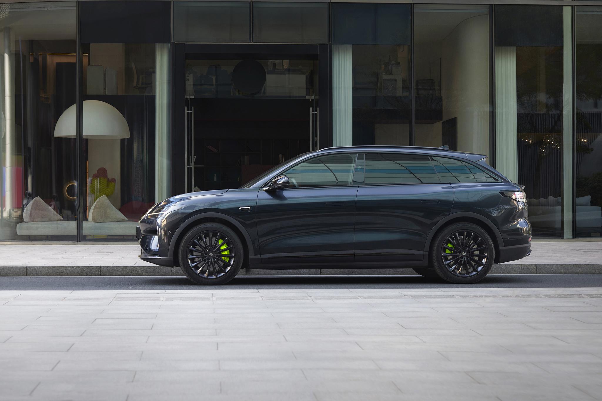 Latest version leap motor c11 2024 610k leapmotor c11 hybrid Extended Range Electric Vehicle and Pure electric range 650 ev car