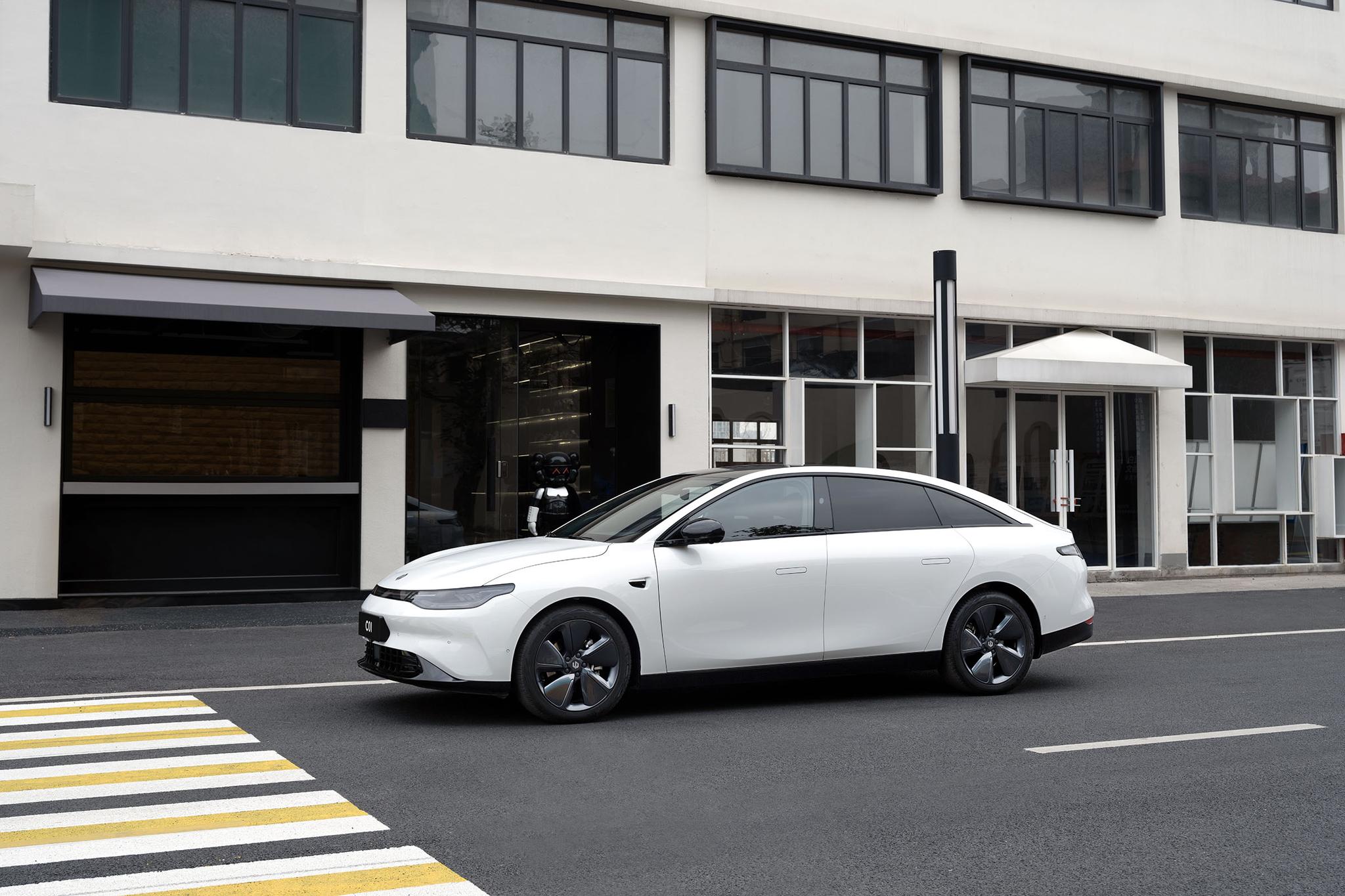 China New Energy Vehicles Lingpao C01 Electric Car Long Endurance 606 Km Version New Energy Ev Car