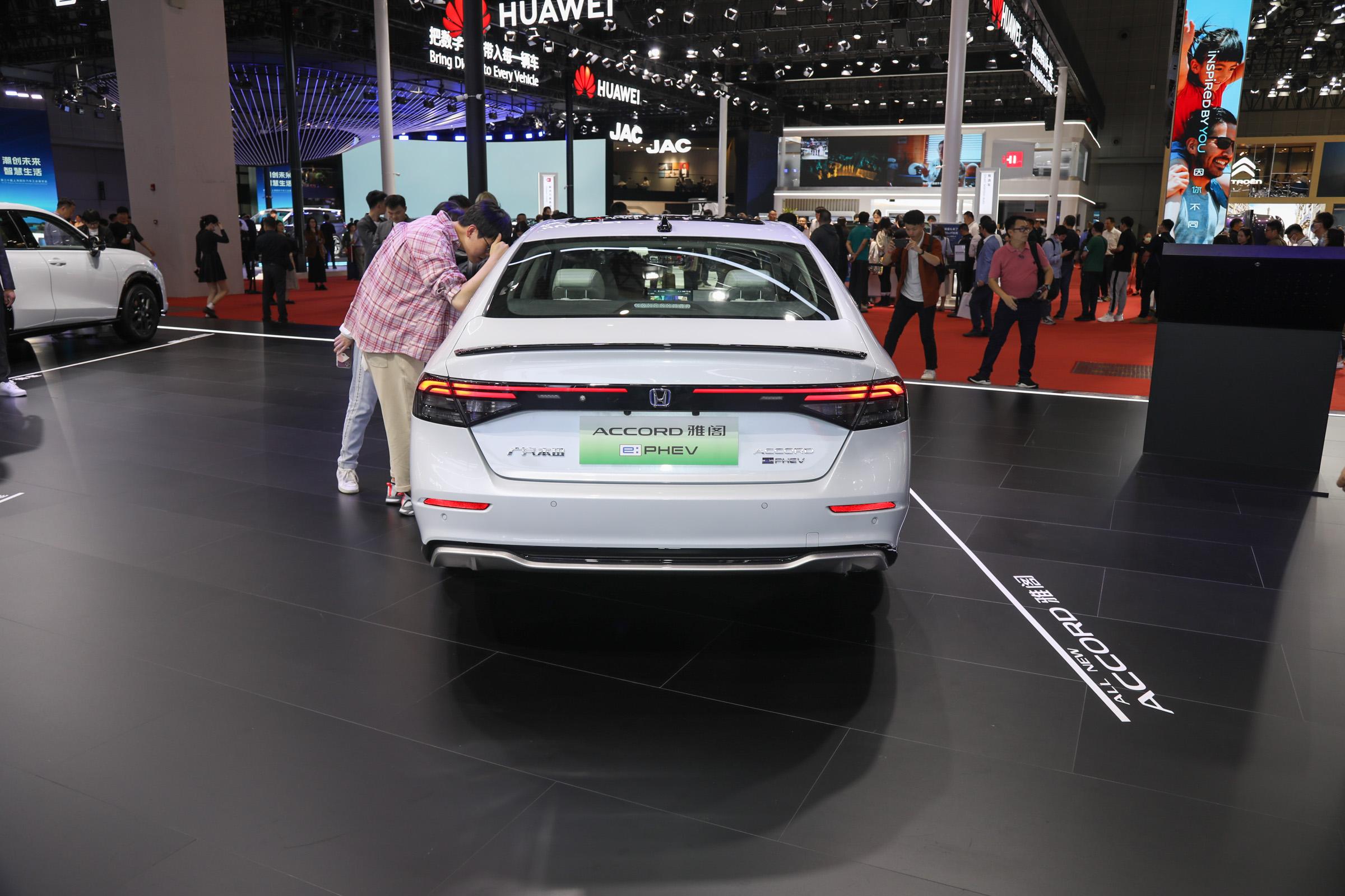 Best Price Japanese Car Honda 2023 Gasoline 5 Door 5 Seats Sedan Hon-da Accord Yage Phev  New Car For Export