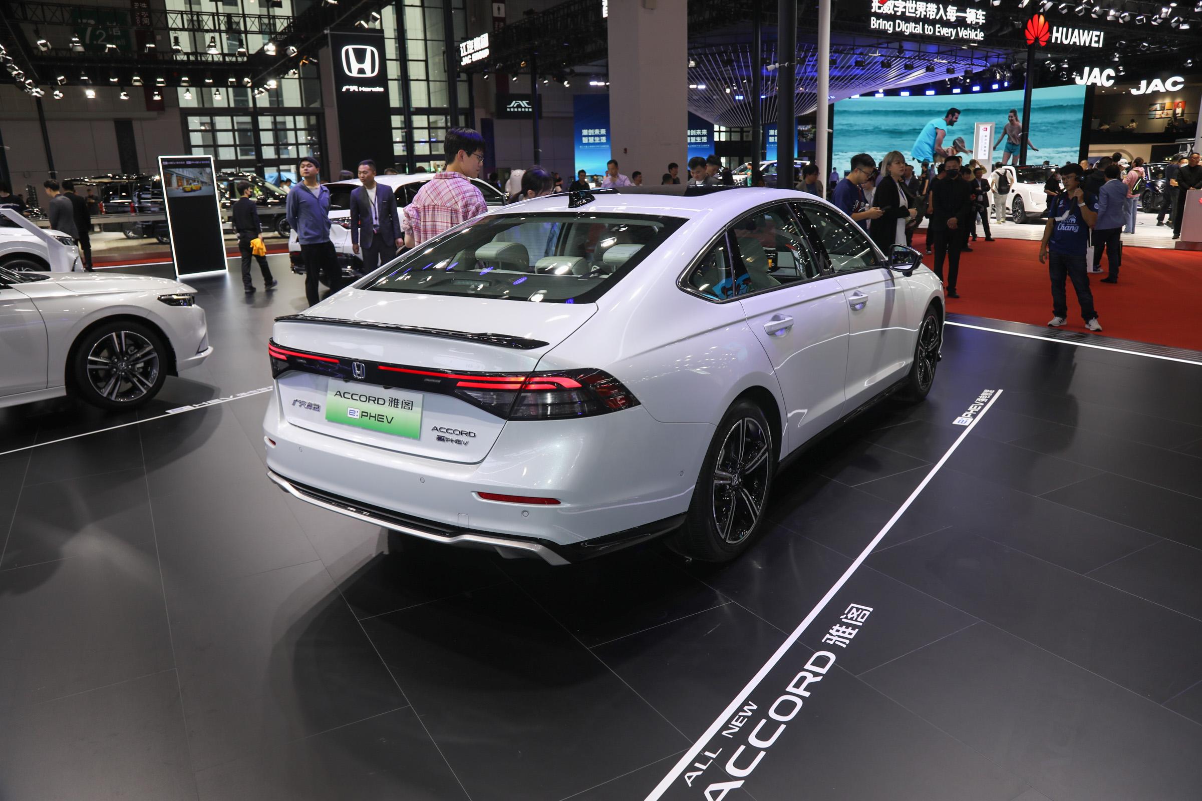 Best Price Japanese Car Honda 2023 Gasoline 5 Door 5 Seats Sedan Hon-da Accord Yage Phev  New Car For Export