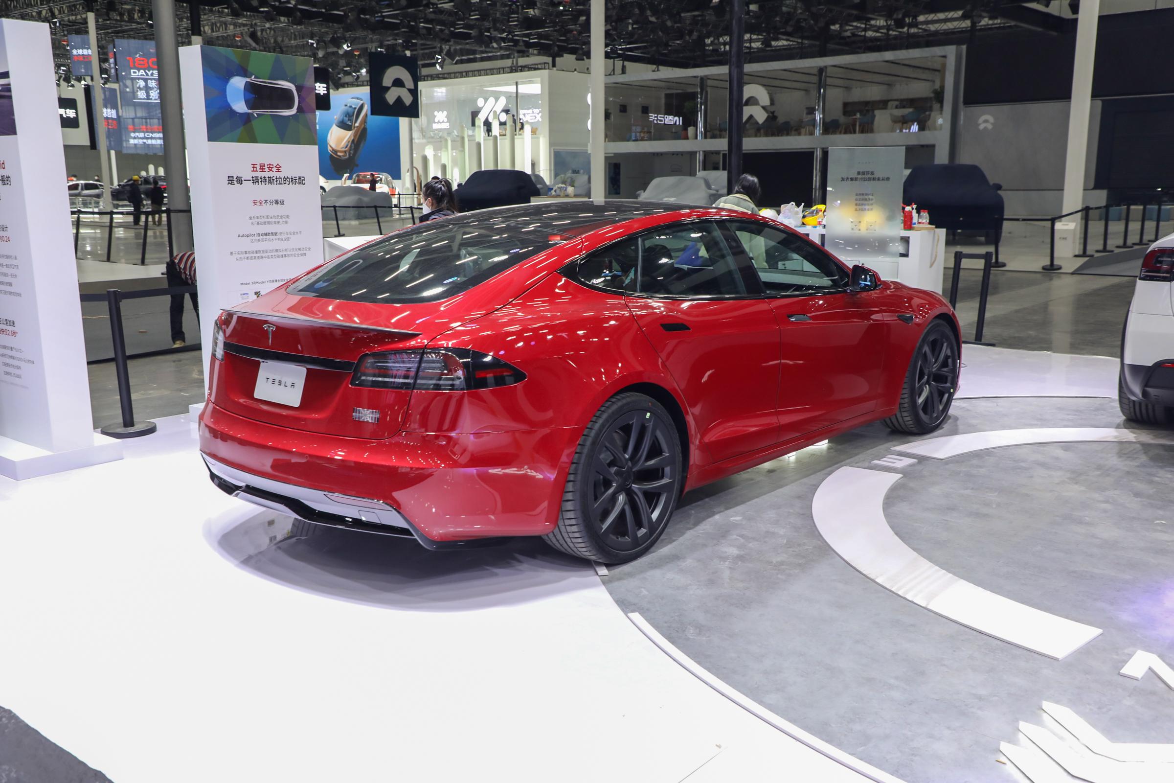 2024 Tesla Electric Car Performance EV Sedan Car High Speed New Energy Vehicles Tesla Model S Plaid for Sale