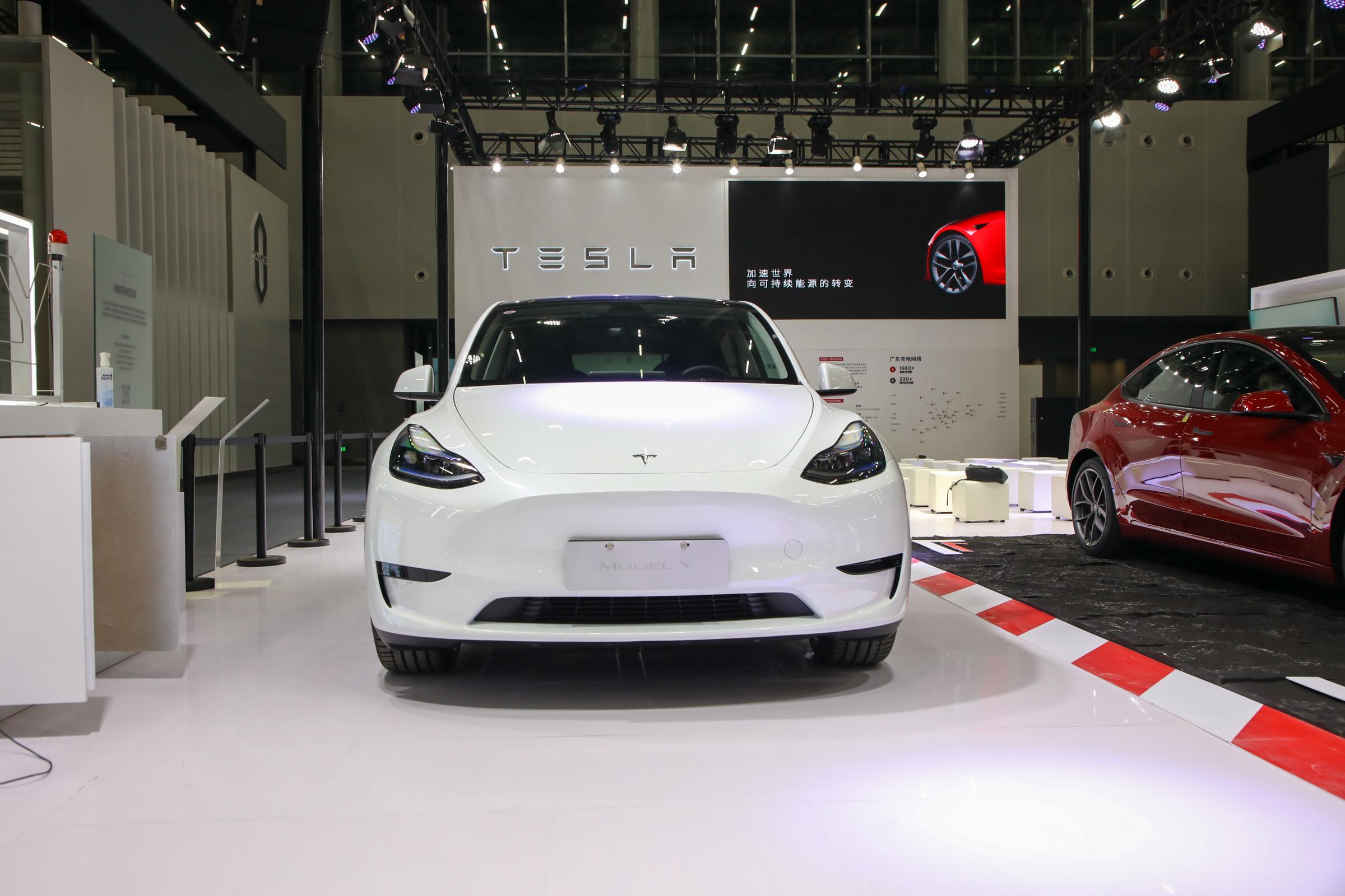tesla model y 4 wheel 5 seats electric suv adult car tesla electric vehicle 2024 ev car new energy vehicles suv