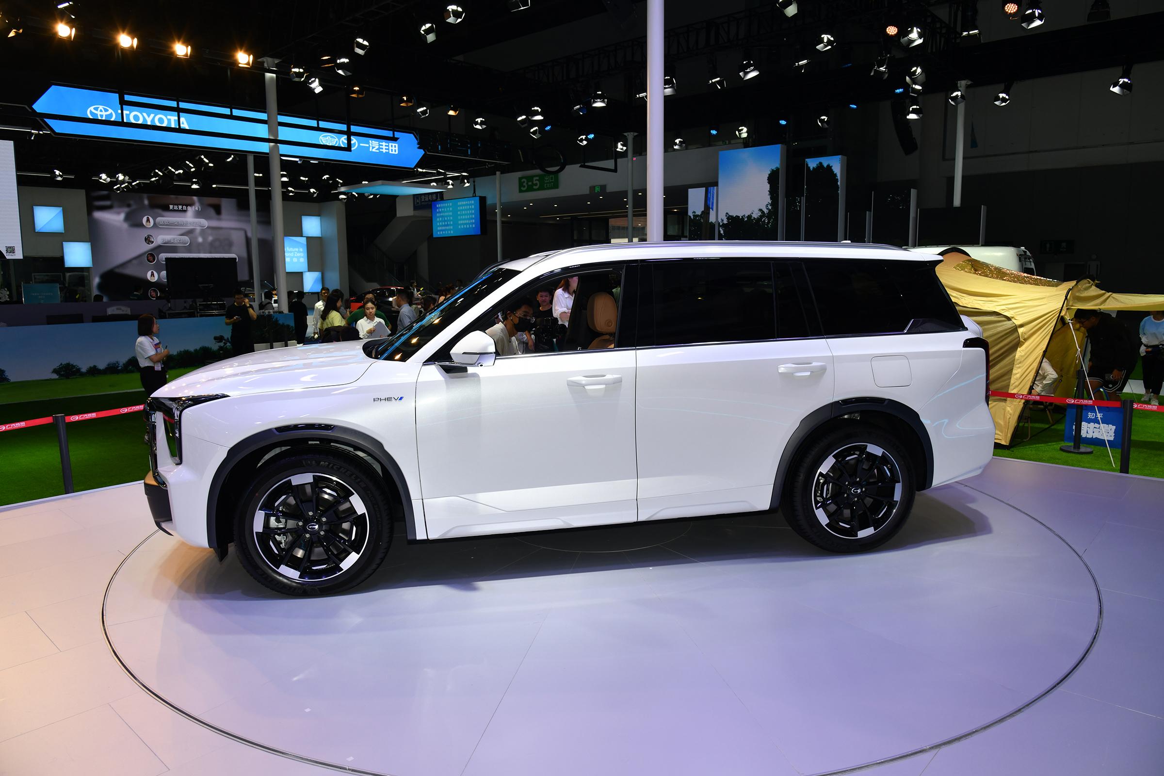 Best Selling New Energy Vehicle SUV GAC Trumpchi ES9 2023 PHEV 143KM Pro Long Range Electric Vehicle