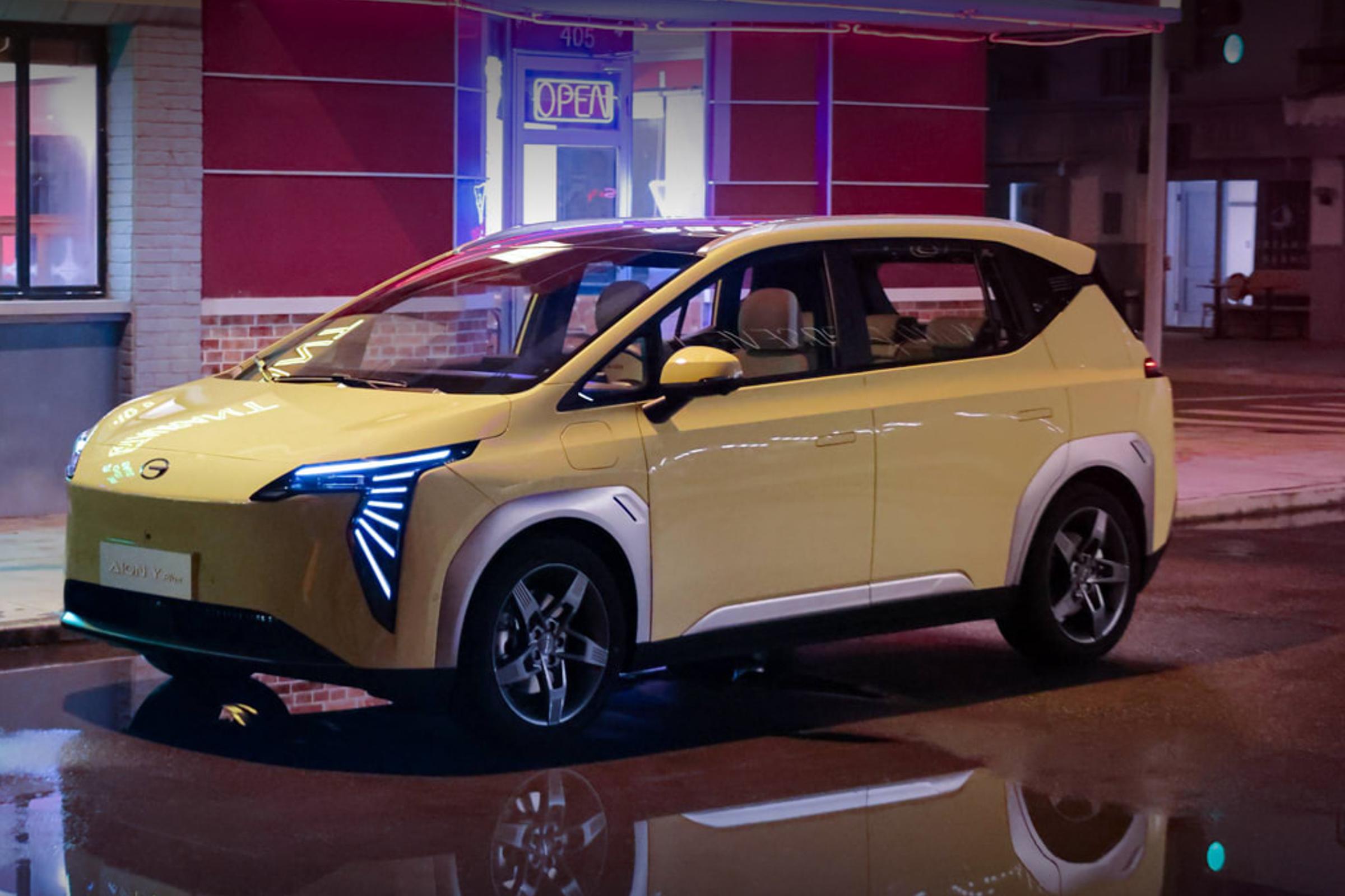 Hot sale cars vehicles cheap GAC auto AION Y sedan EV car electric car new energy vehicle