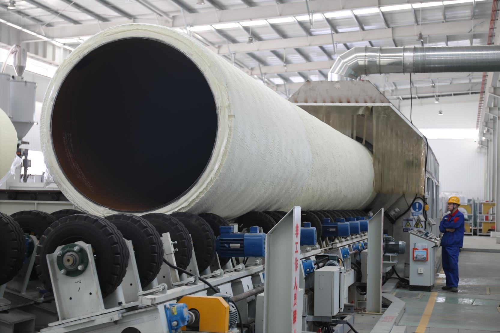 Сборные теплоизоляционные трубы, обернутые распылением