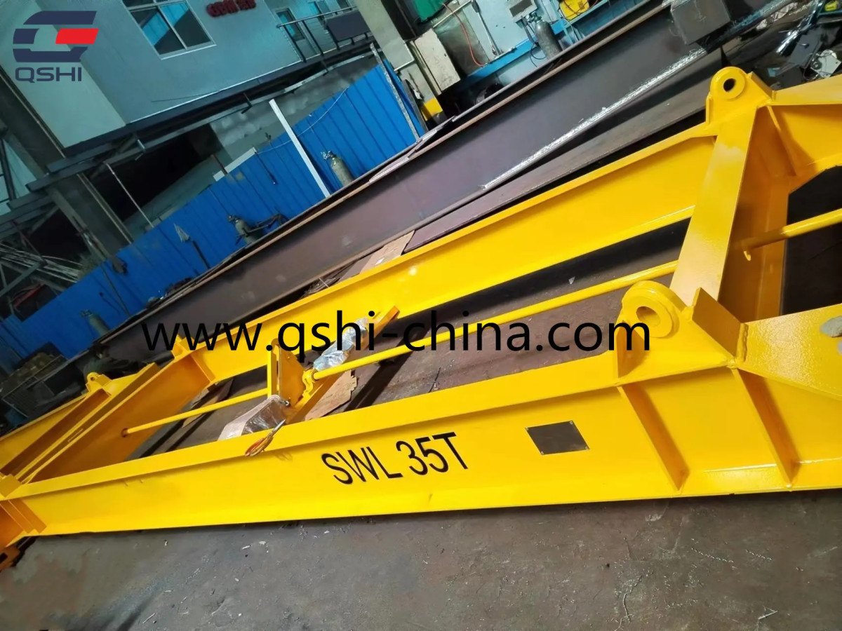 container spreader03.jpg