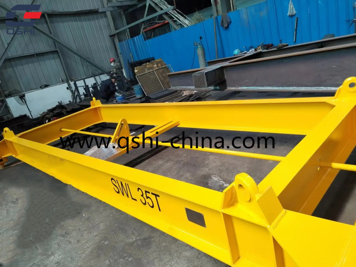 container spreader04.jpg