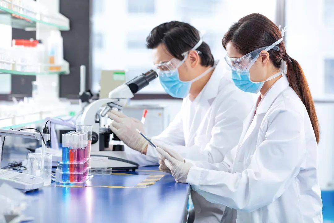 What are the preparation methods for oxidized wax emulsions?