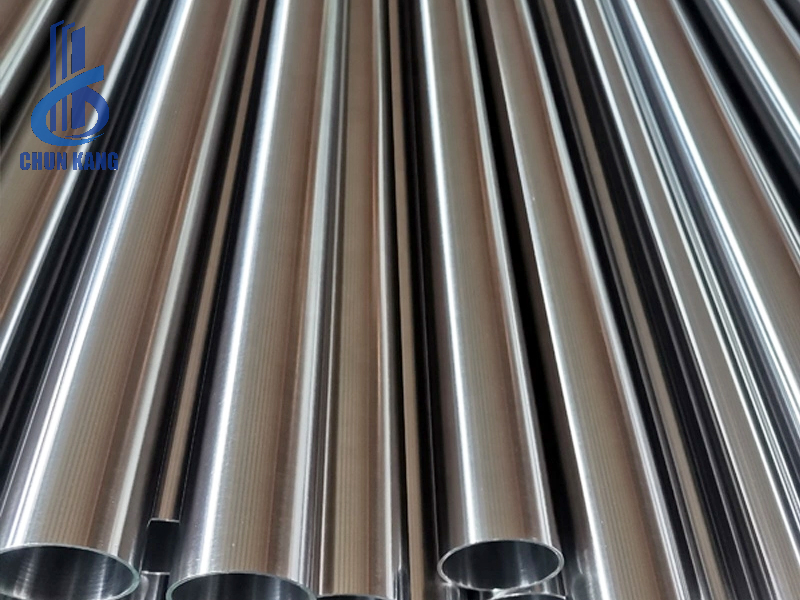 How to maintain the surface quality of stainless steel pipe