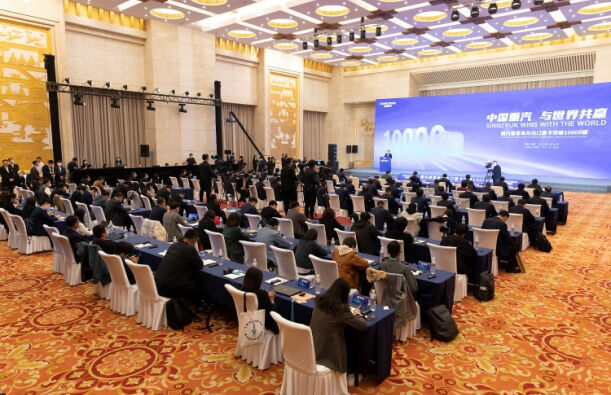 SINOTRUK Break the Record of Exporting 10,000 Heavy Trucks in a Month