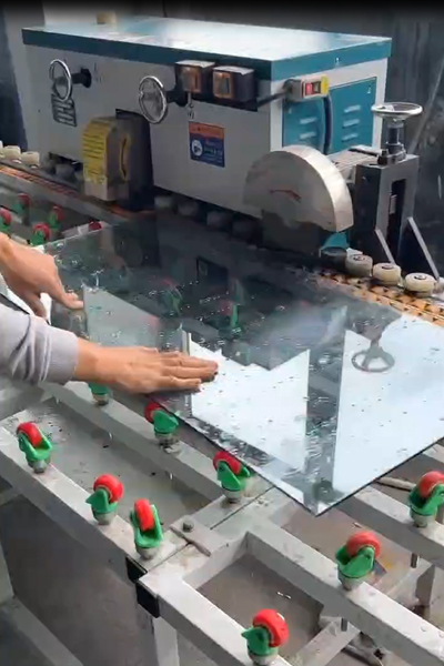 Shandong Longyuan Glass Co., LTD., purchased my company's edging and film removal integrated machine equipment