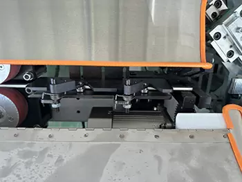 Aluminum strip bending machine
