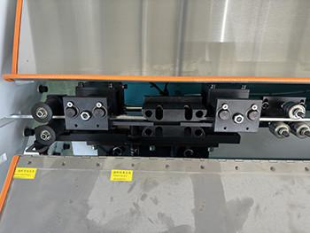 Hollow-glass-aluminum-spacer-bar-bending-machine-13.jpg