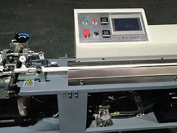 Pressure free butyl adhesive coater-6.jpg Pressure free butyl adhesive coater-6.jpg