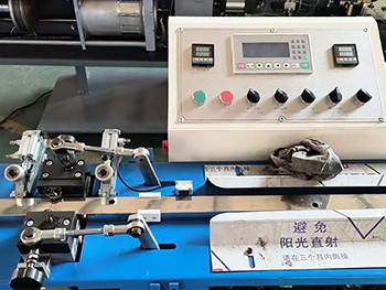 Pressure free butyl adhesive coater-5.jpg Pressure free butyl adhesive coater-5.jpg