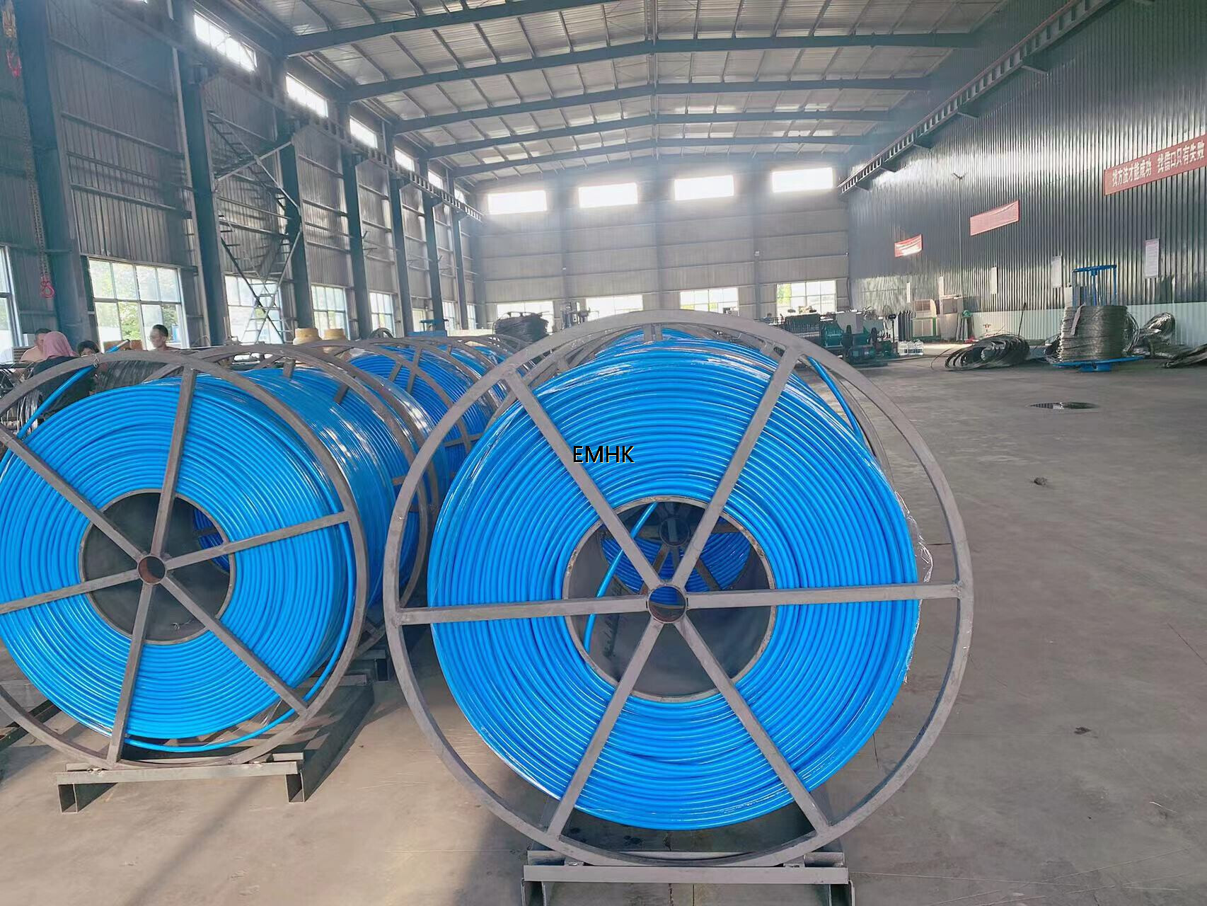 Stainless steel encapsulated tubng (PVC coated)