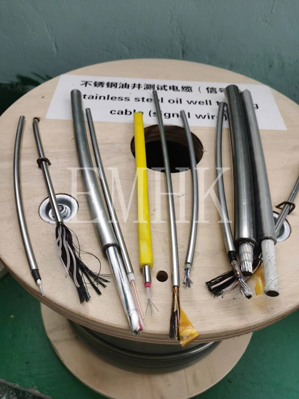 Stainless steel fiber optic test cable