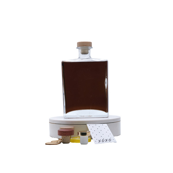 750ml Angels Hand glass liquor bottle, red wine bottle packaging bottle, and cork