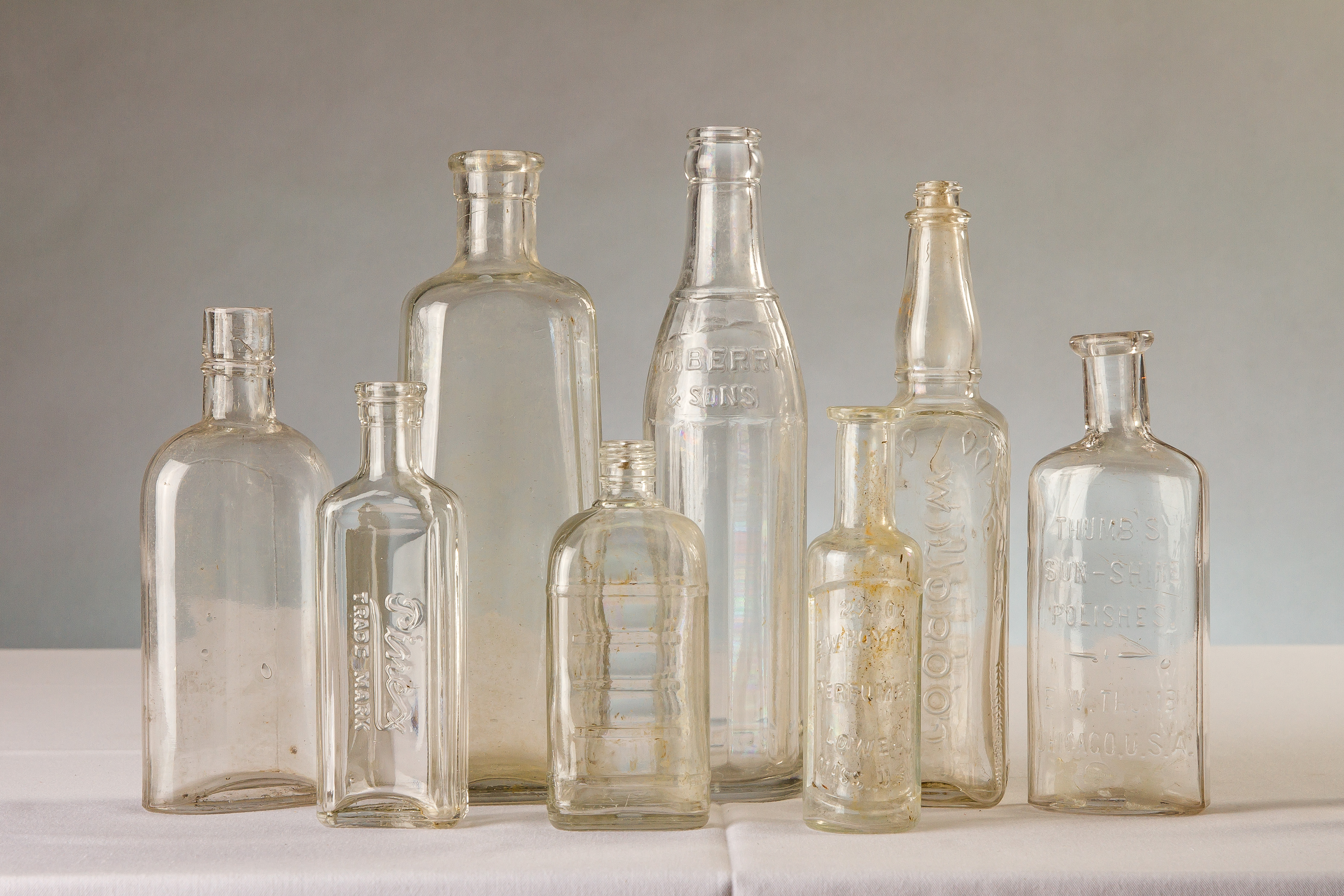 The difference of Crystal white flint, high white flint material