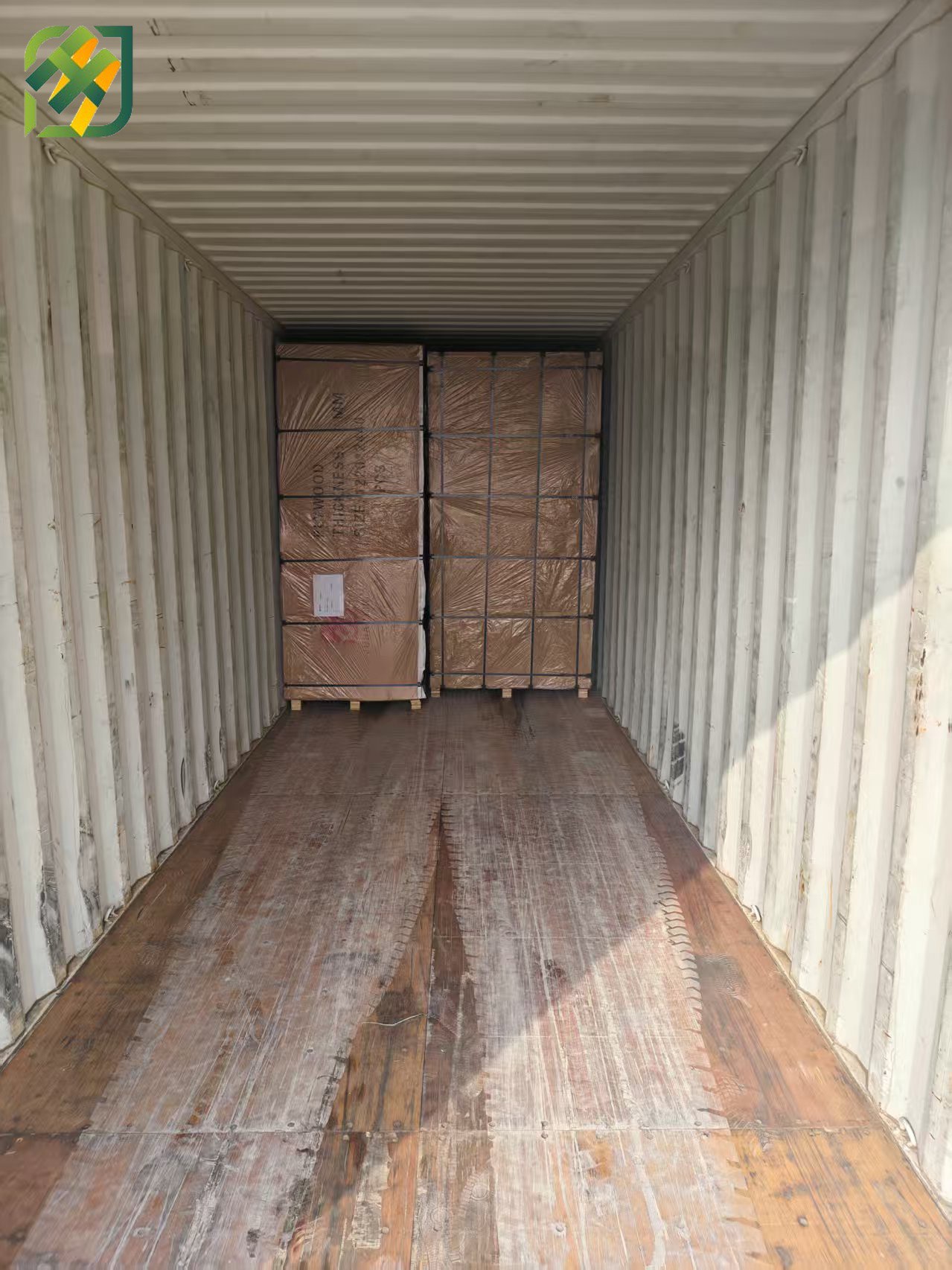 How Many Sheets of 18mm Film Faced Plywood Can Fit in a 40HQ Container? How Many Sheets of 18mm Film Faced Plywood Can Fit in a 40HQ Container?
