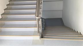 Aluminum Stair Nosing