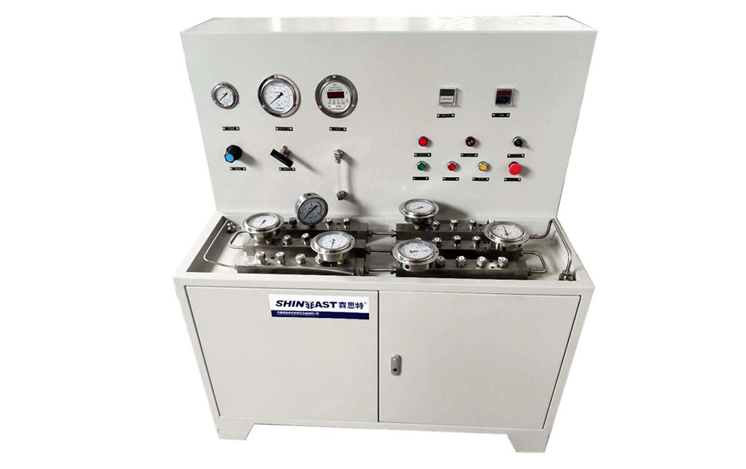 Functions and characteristics of pressure gauge fatigue test bench