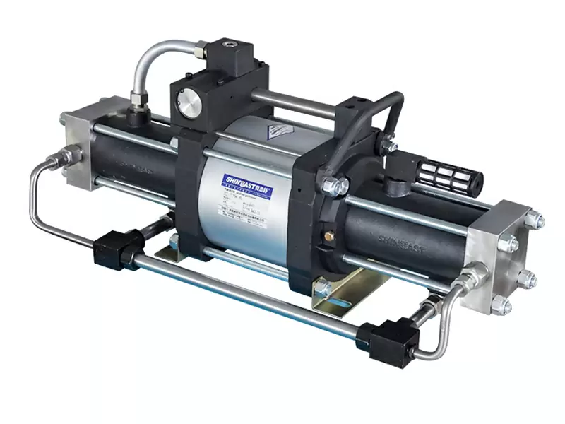 What should be paid attention to when cleaning the gas pressurization system