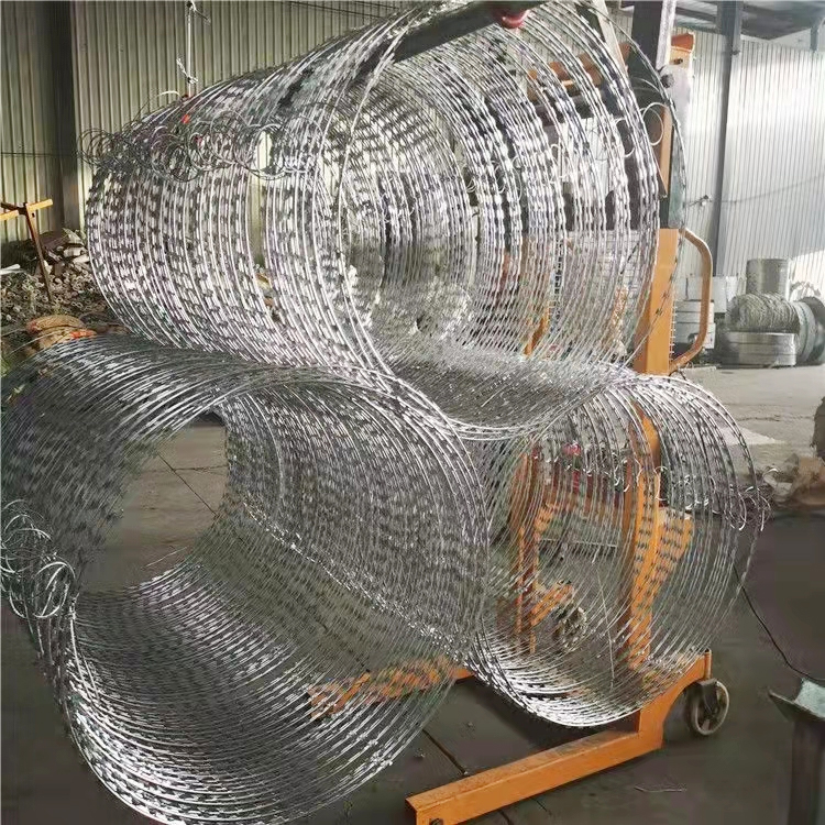 Hot-dip galvanized stainless steel razor barbed wire