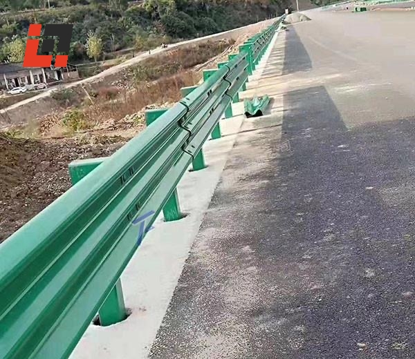 Galvanized Guardrail