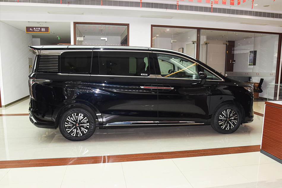Hongqi HQ9