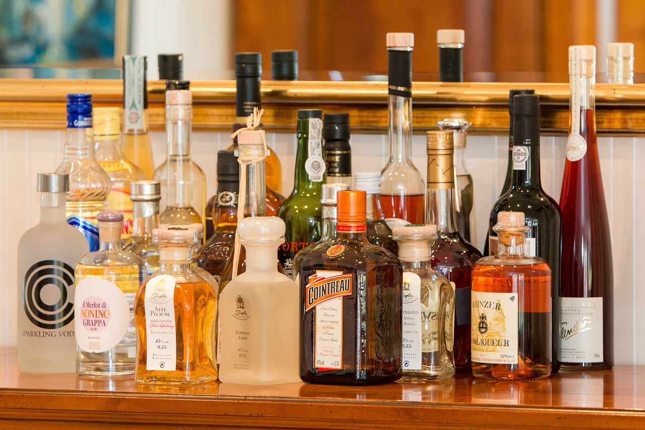 Tendencias de diseño de botellas de licor de vidrio: ¿qué será popular en 2023?