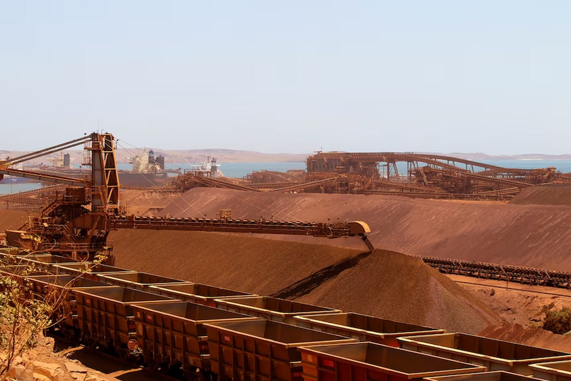 Iron ore exports from India rose by 27% m/m in November