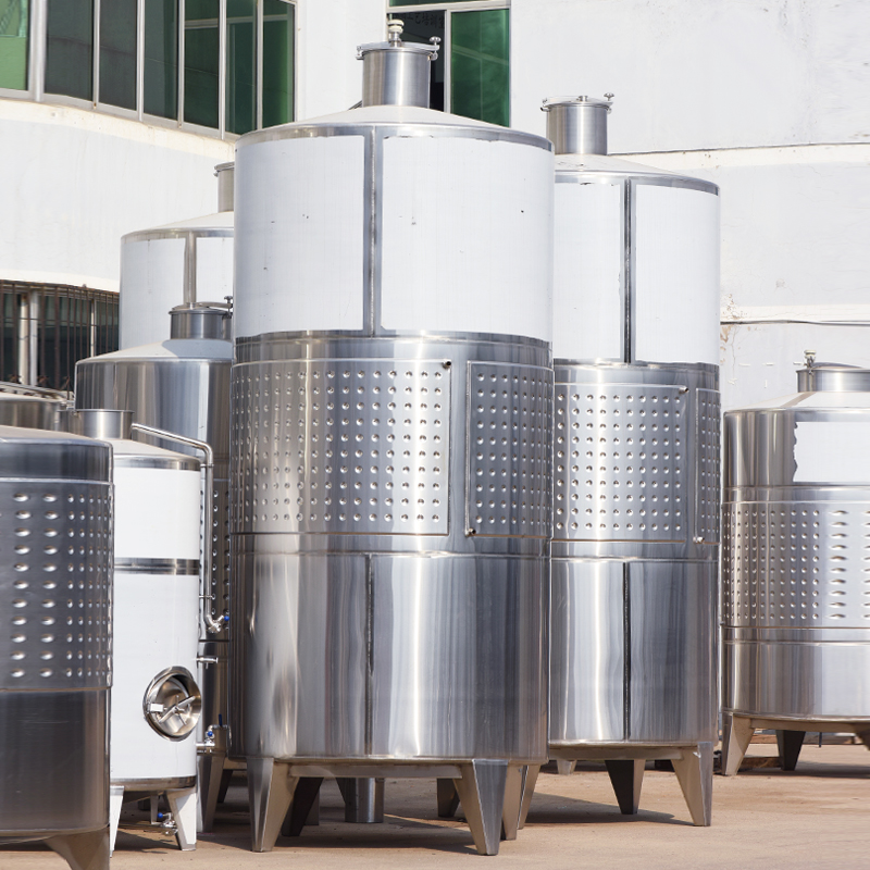 Wine fermentation equipment