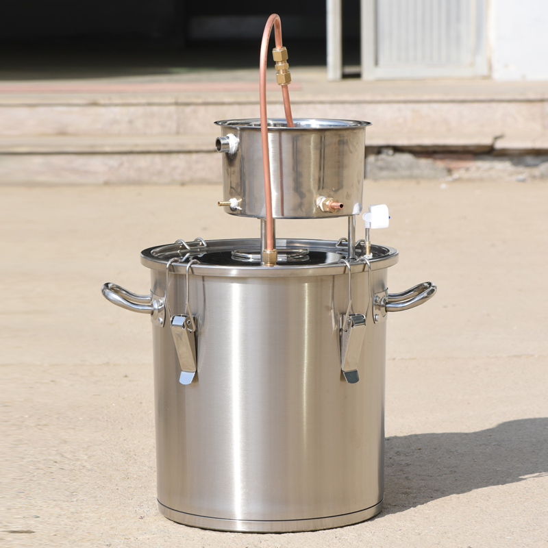 Copper water cup distiller