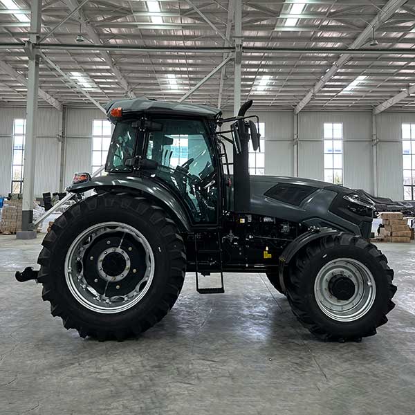 Utility Tractor :180-210HP