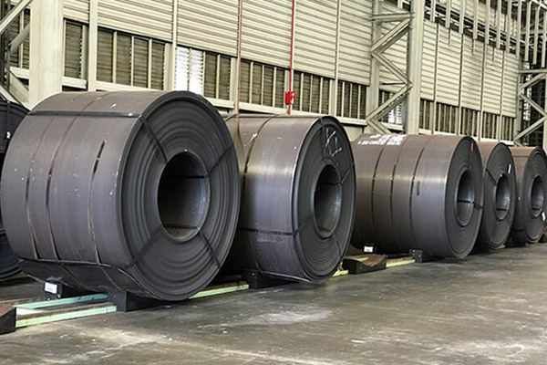 Factory price 17.9mm Astm a36 grade carbon steel coils Q235 SS400 SAE1008 hot rolled carbon steel coils