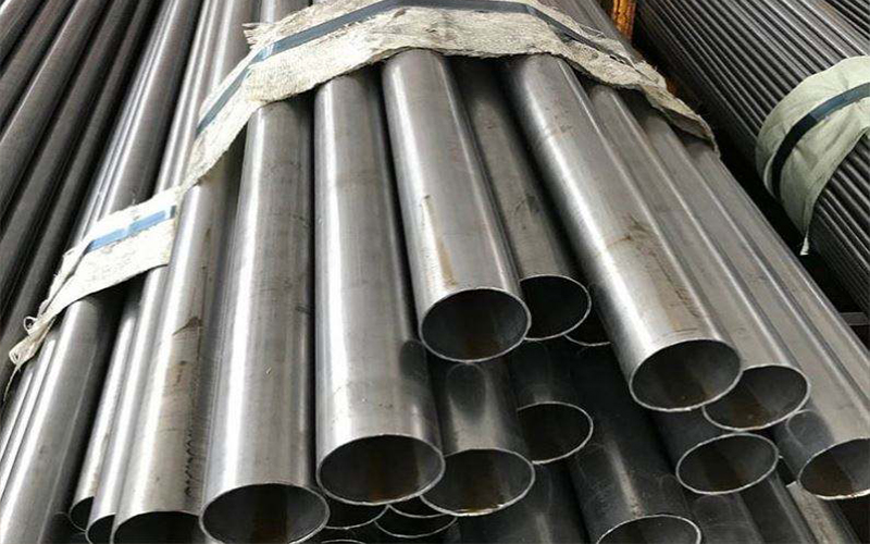 Carbon steel welded pipe