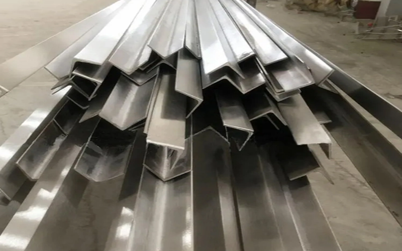 1.4400 Stainless steel Angle