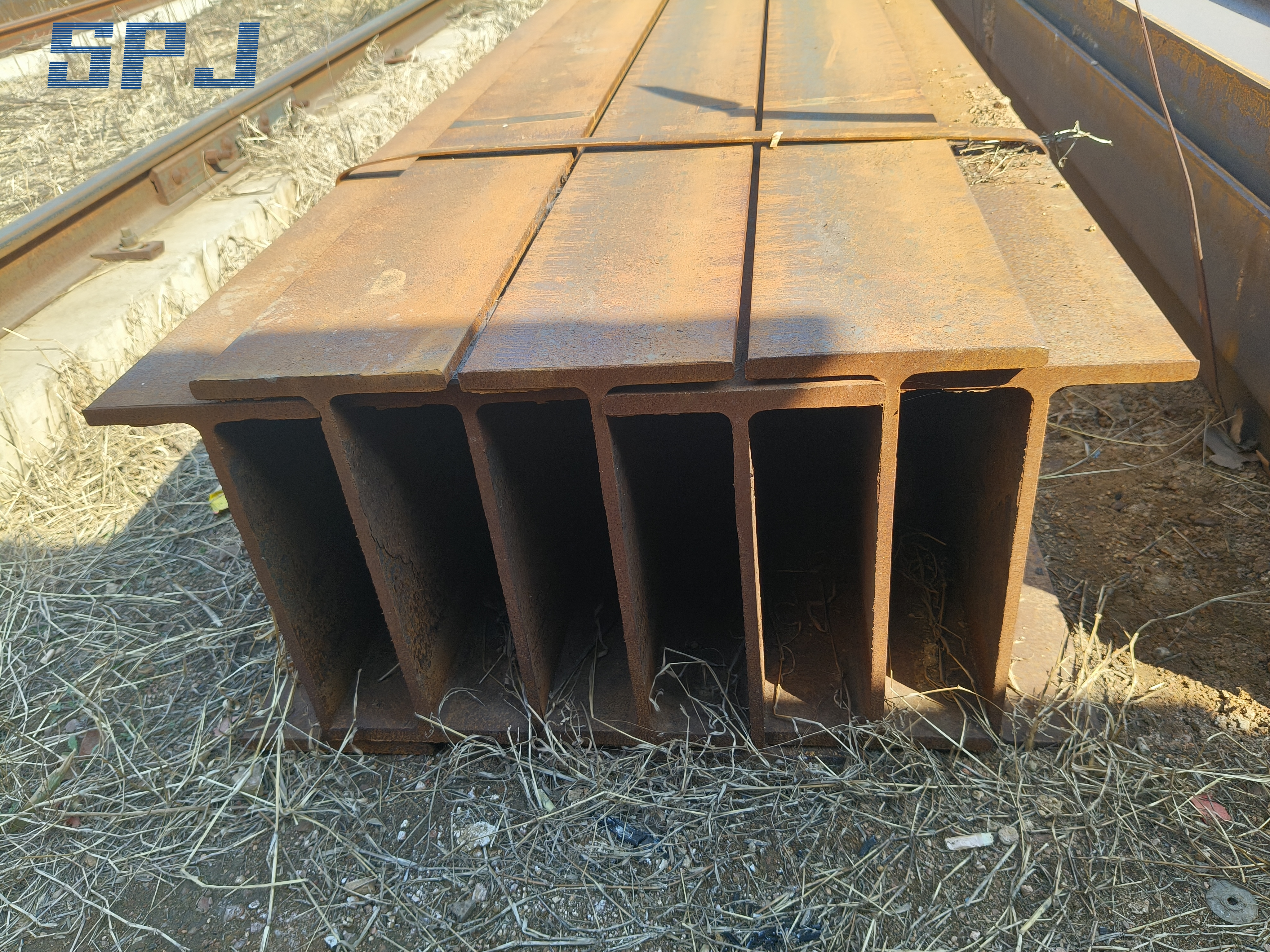 H Beam Good Price in Stock Bridge Construction H/I Beam Steel Structura Welded Stainless/Galvanized/Hot Rolled Carbon Steel I/H Beam