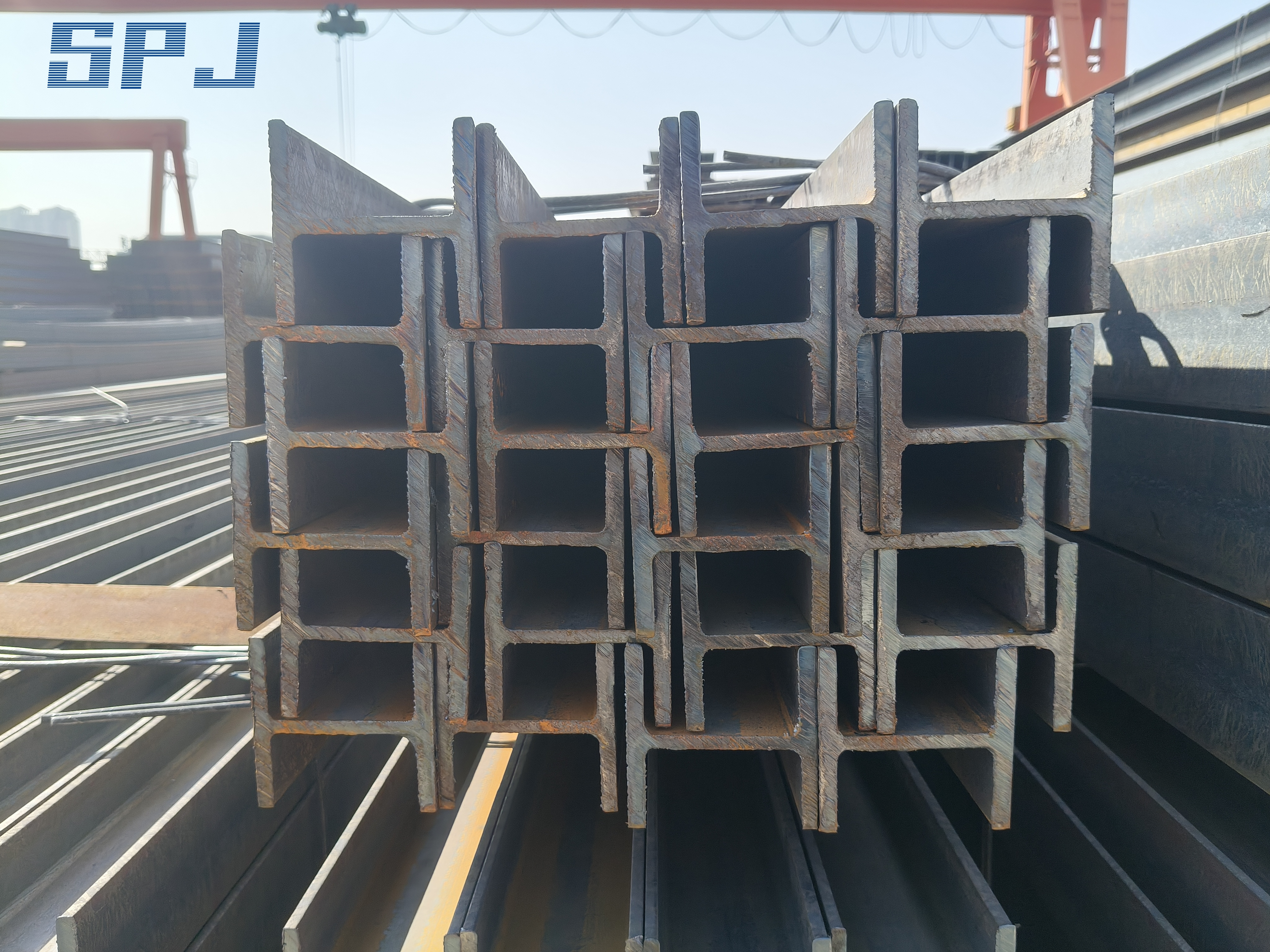ASTM AISI JIS Hot Rolled/ Cold Rolled H Beam Profile Steel H Type Iron Q235 Q345 S235jr A36 S355jr Low Carbon Steel H-Beam for Building